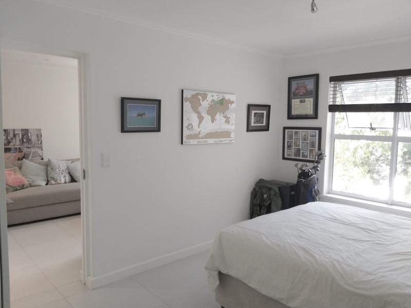 2 Bedroom Property for Sale in Kenilworth Western Cape